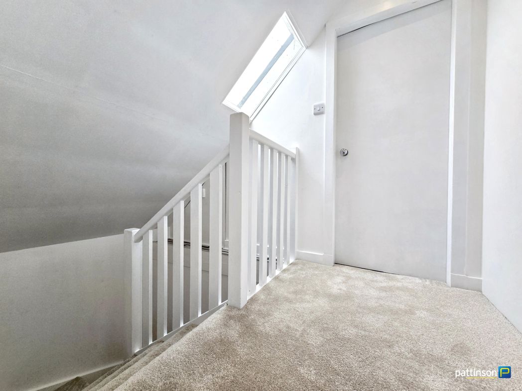 Property image 10 of 43