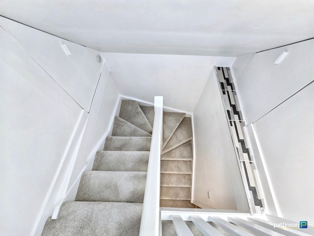 Property image 11 of 43