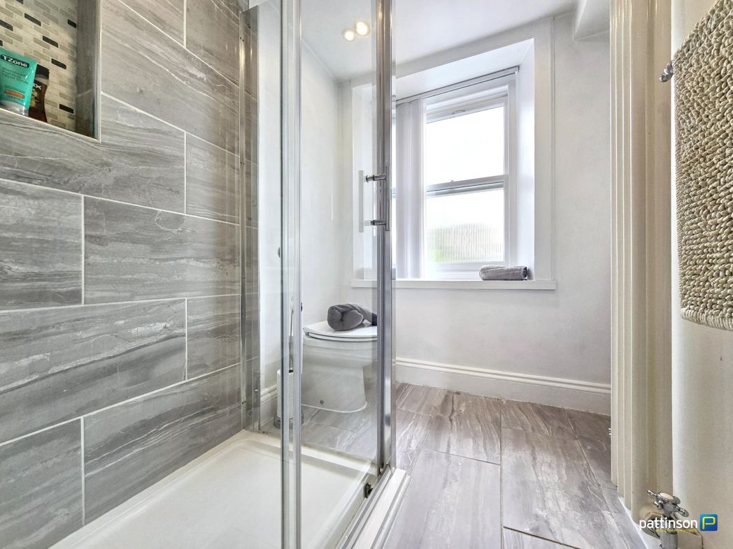 Property image 17 of 43