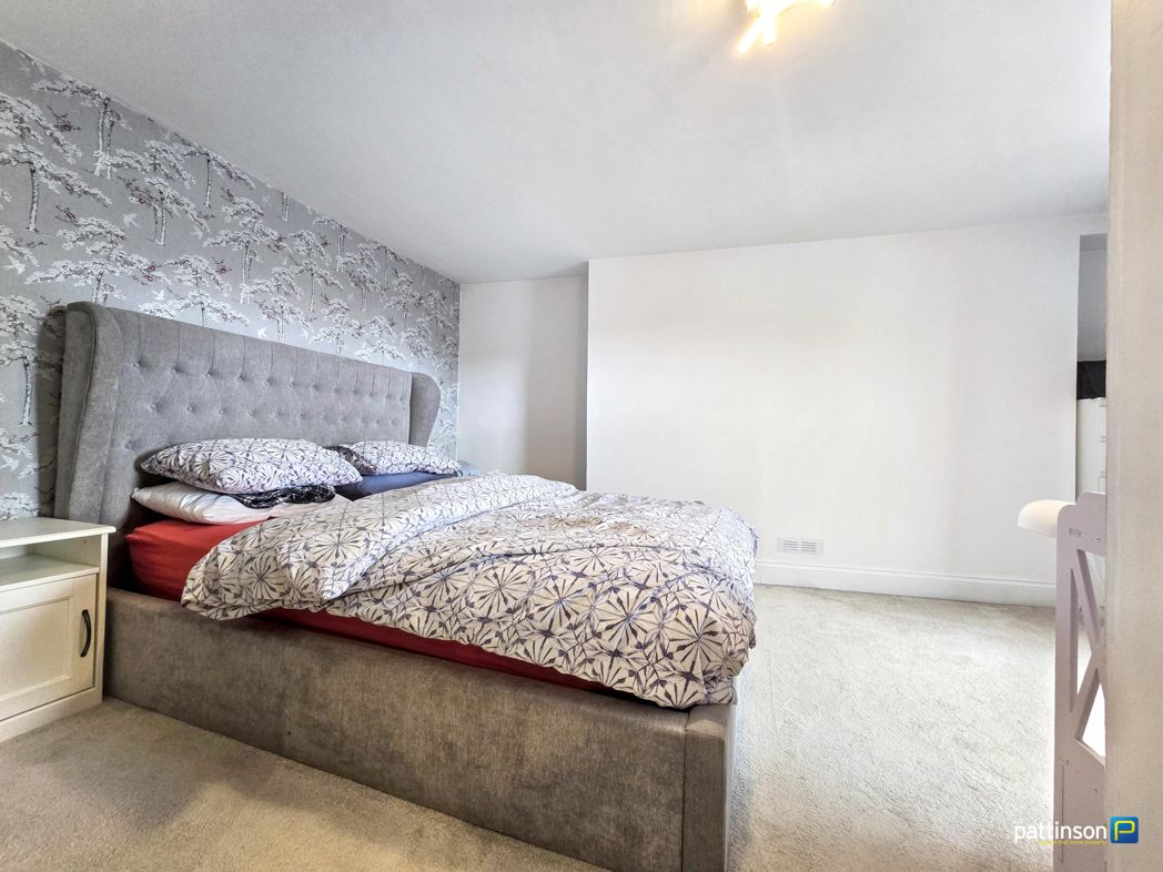 Property image 19 of 43