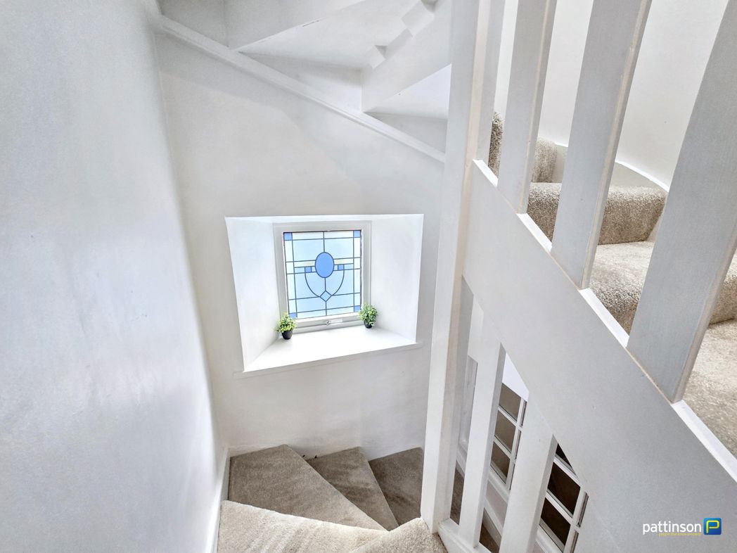 Property image 24 of 43