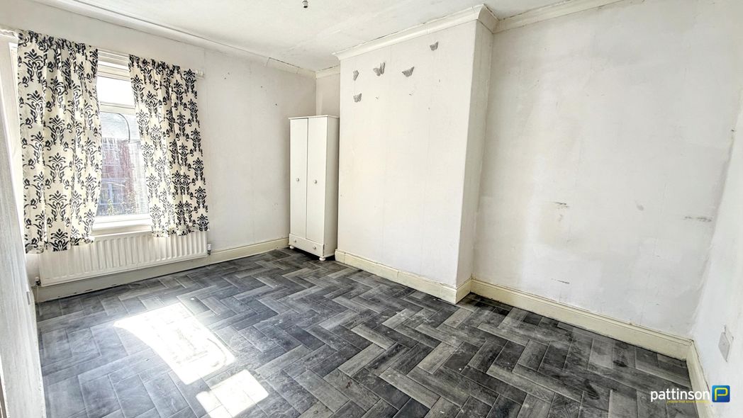 Property image 12 of 17