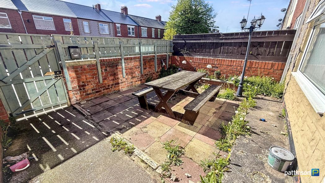 Property image 16 of 17