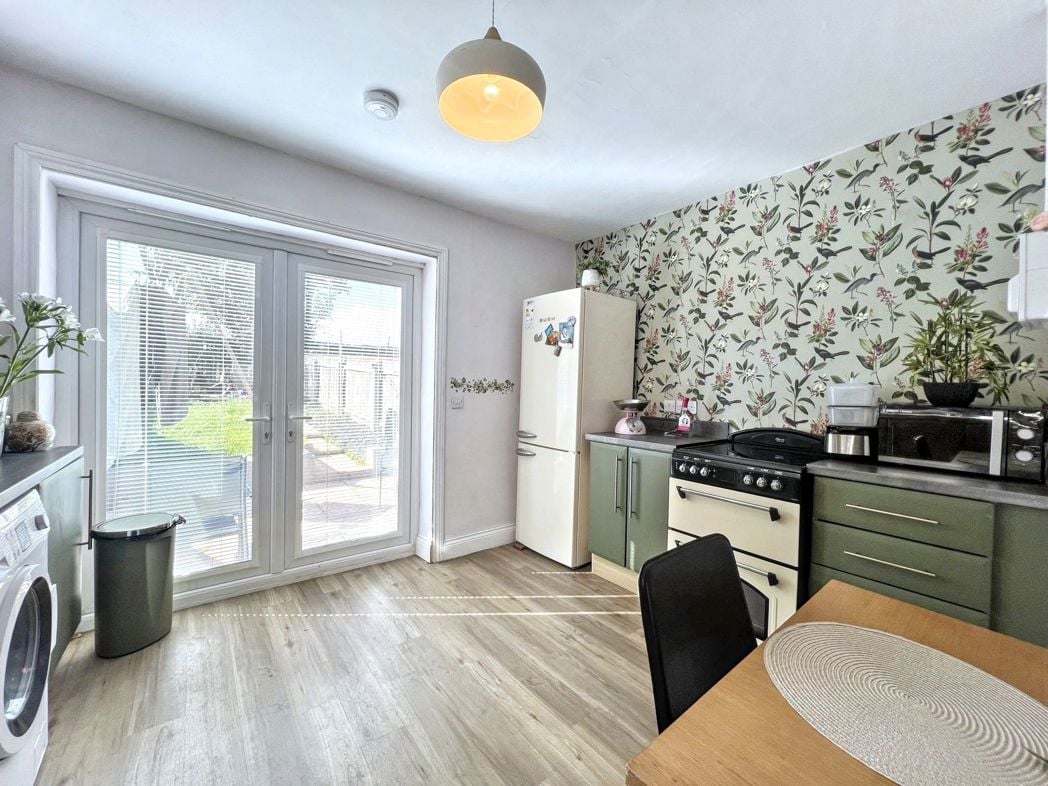 Property image 4 of 20