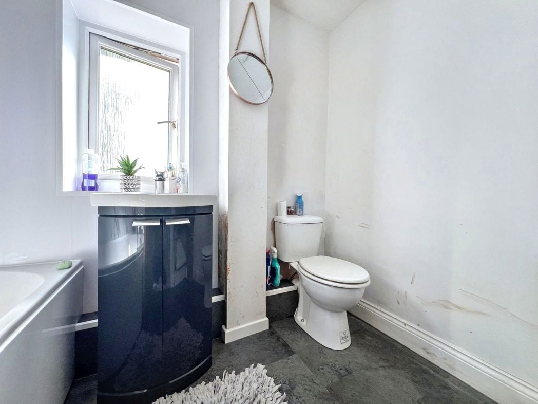 Property image 10 of 20
