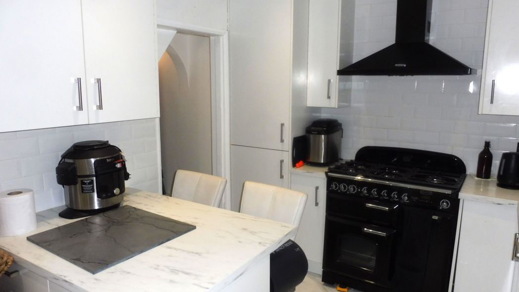 Property image 3 of 16