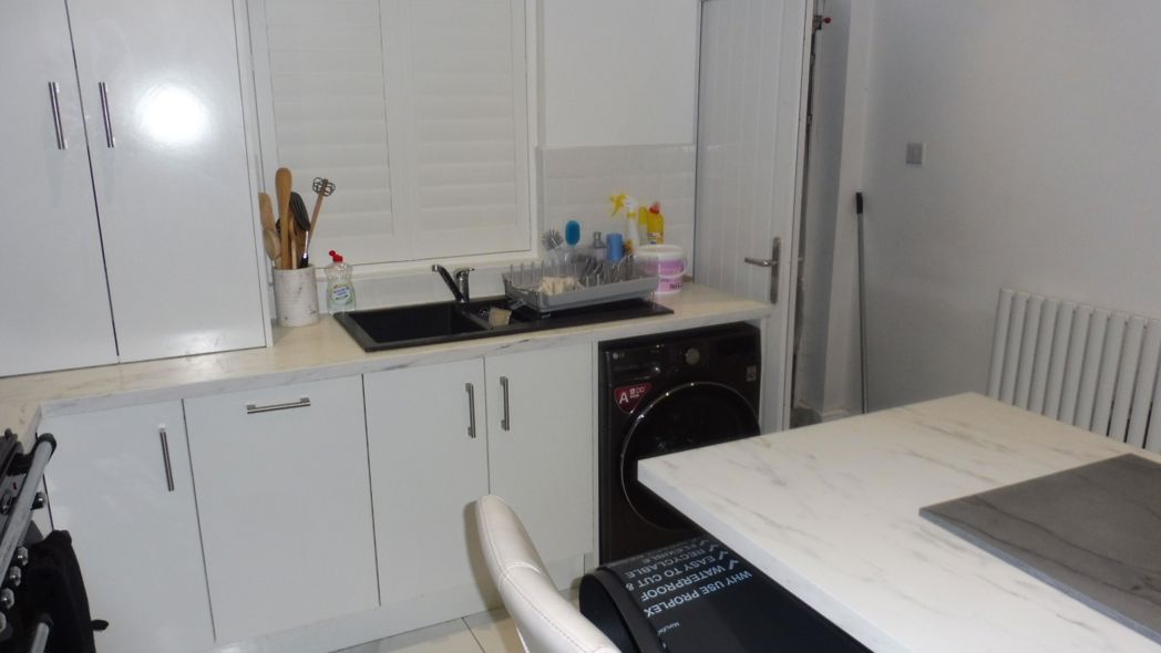 Property image 4 of 16