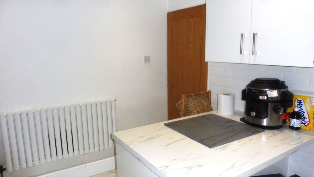 Property image 5 of 16