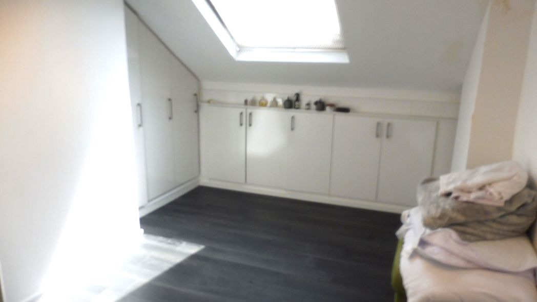 Property image 13 of 16