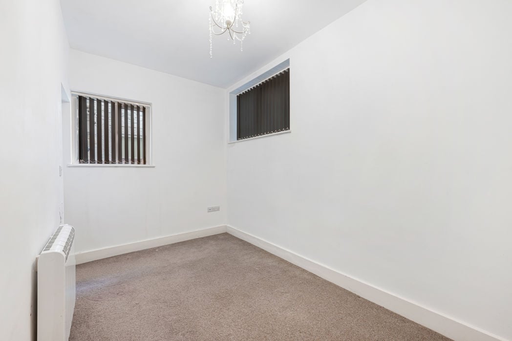 Property image 7 of 38