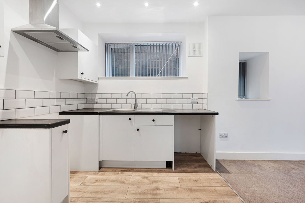 Property image 8 of 38