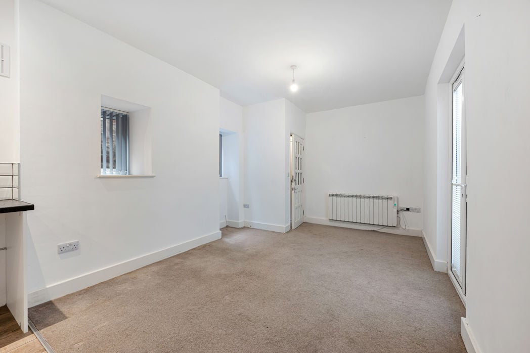 Property image 12 of 38