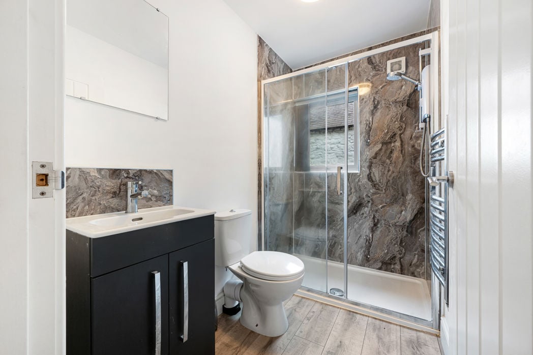 Property image 15 of 38