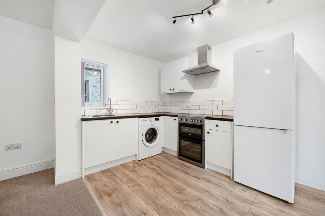 Property image 19 of 38