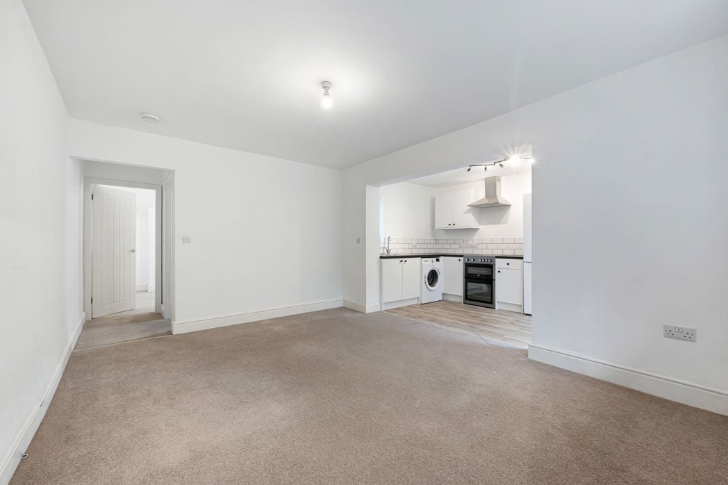 Property image 21 of 38