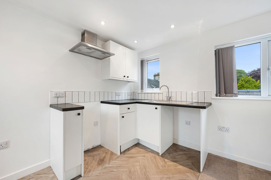 Property image 23 of 38