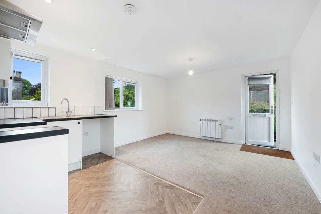 Property image 24 of 38