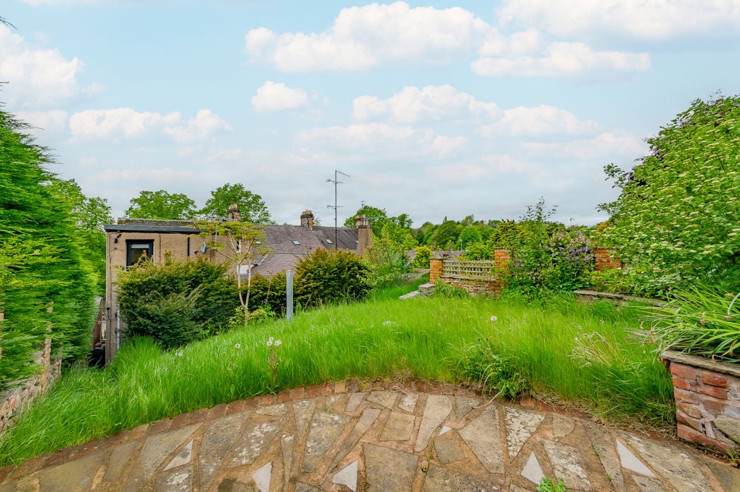 Property image 33 of 38