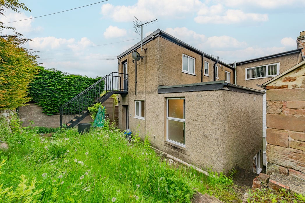 Property image 35 of 38