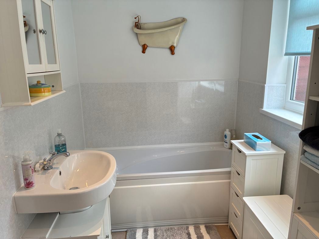 Property image 10 of 15