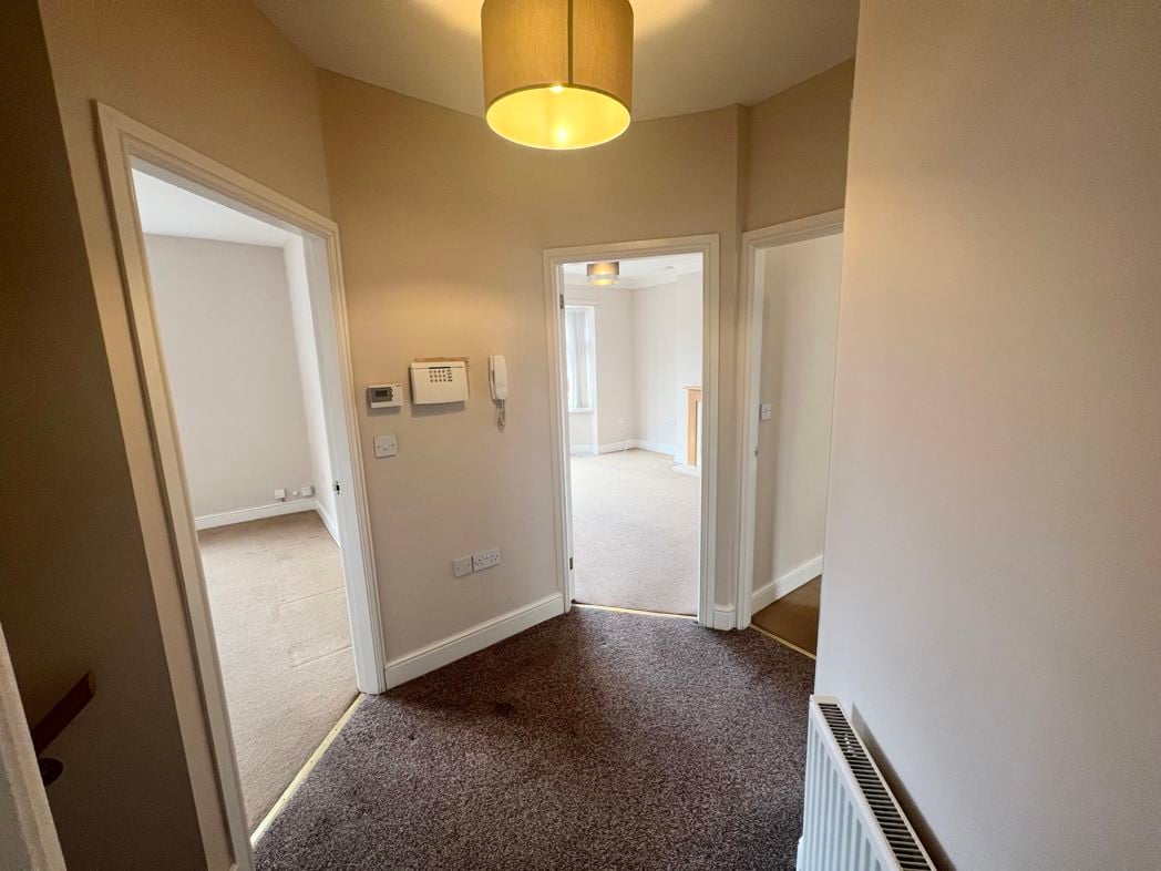 Property image 2 of 7
