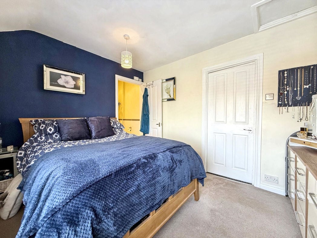 Property image 15 of 22