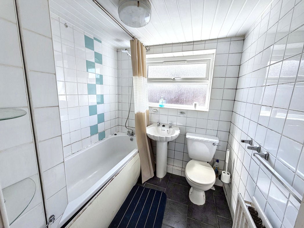 Property image 8 of 8