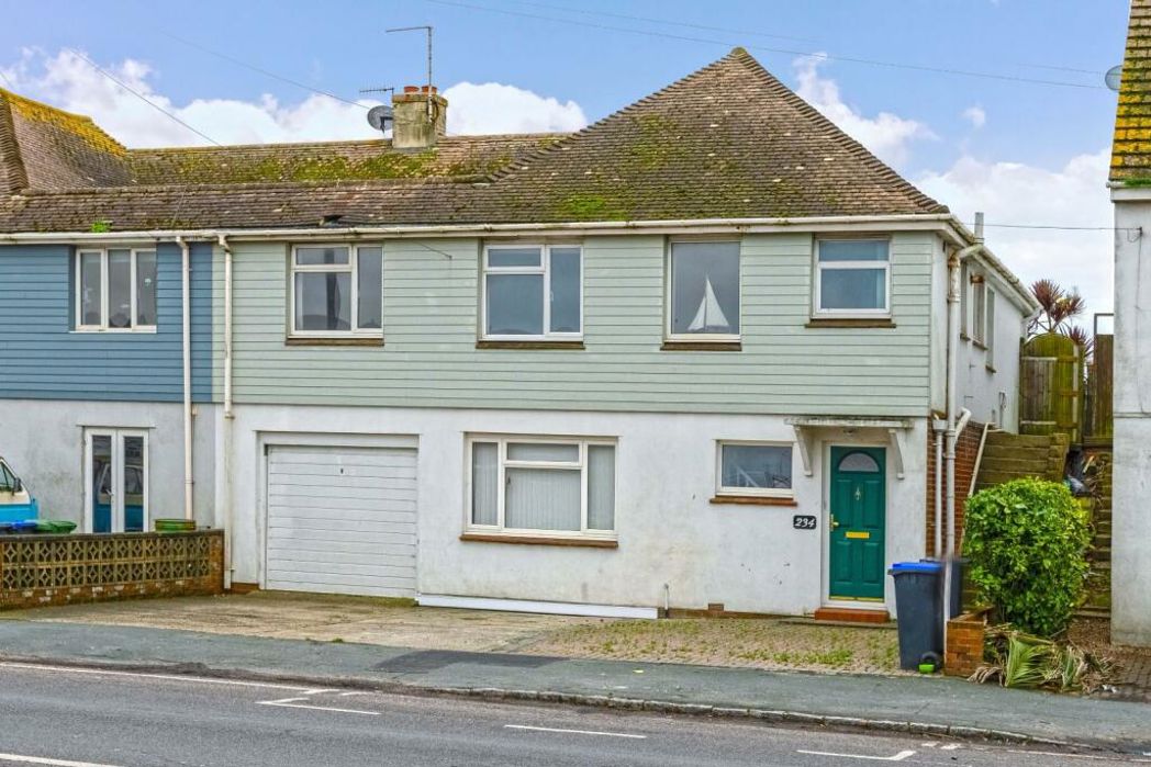 Property image 2 of 20