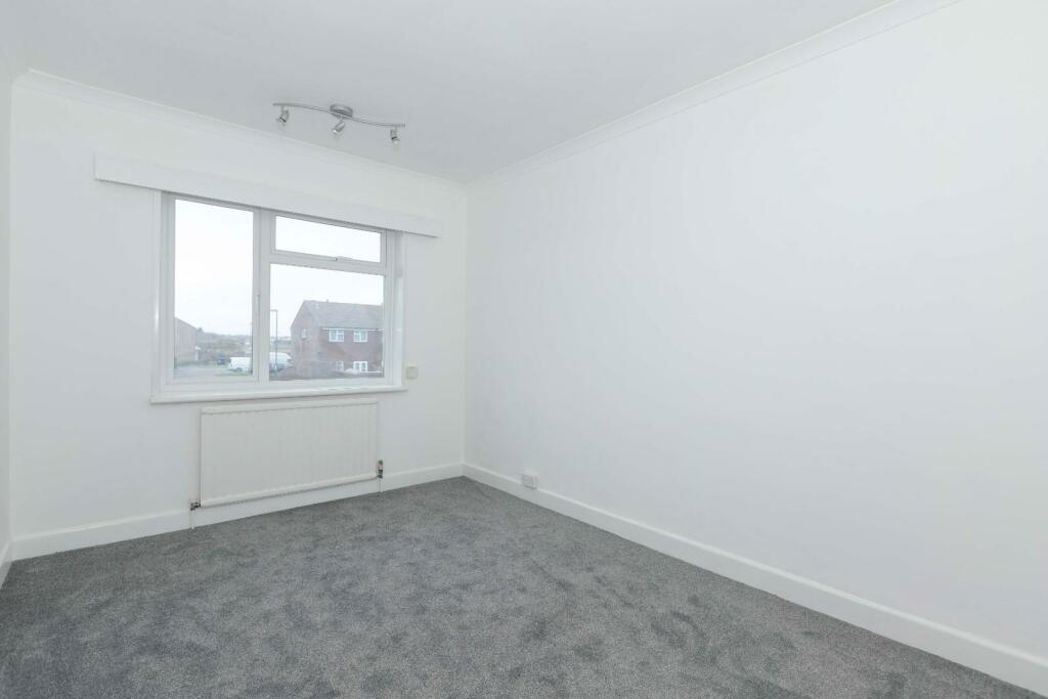 Property image 8 of 20