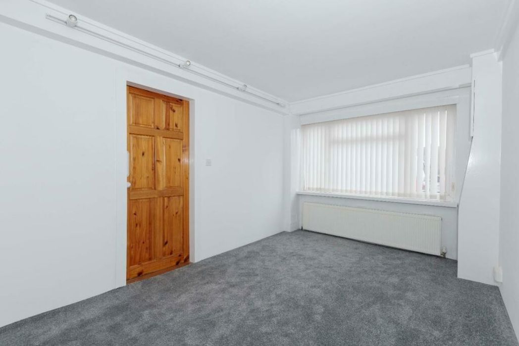 Property image 10 of 20
