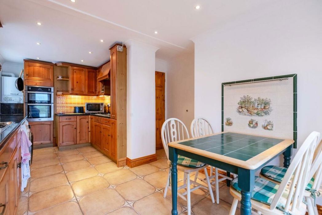 Property image 12 of 20