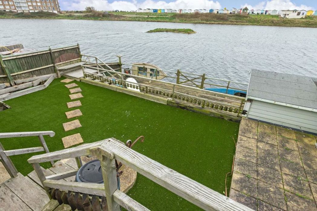 Property image 16 of 20