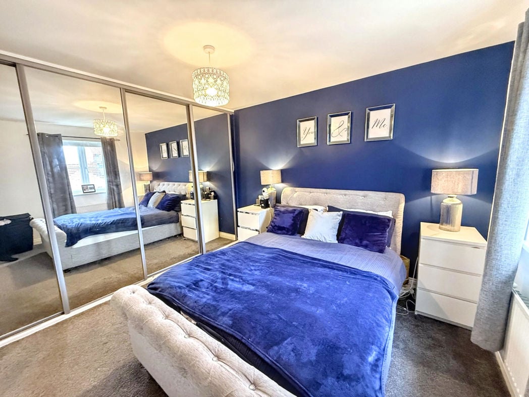 Property image 11 of 19