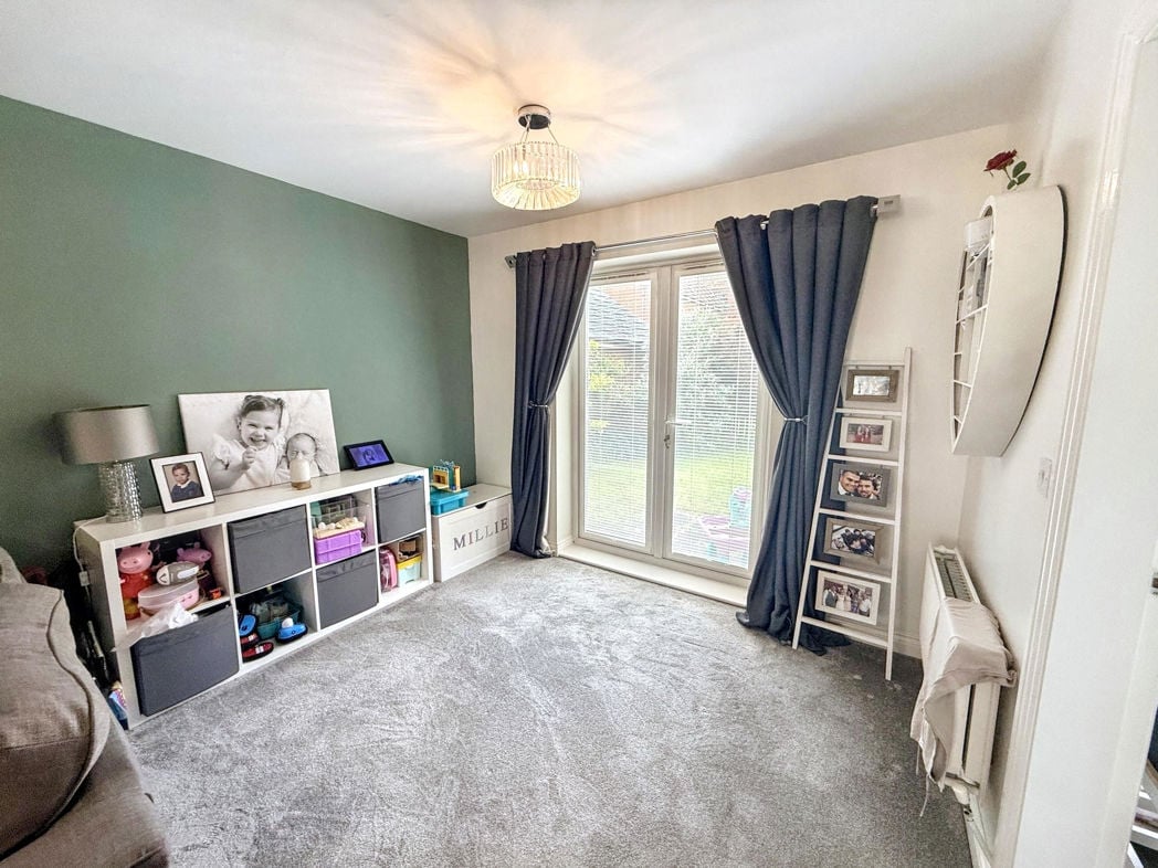 Property image 4 of 19