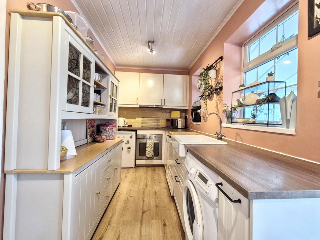 Property image 7 of 26