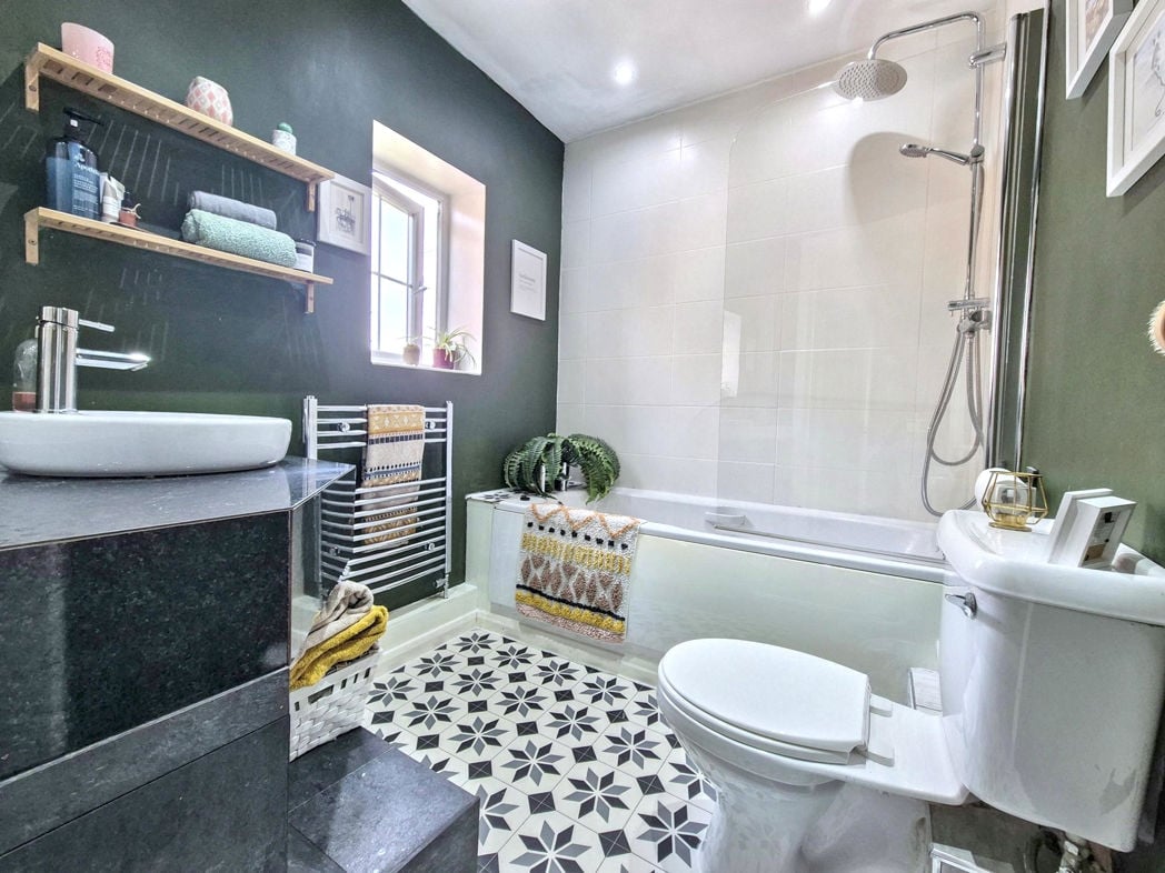 Property image 13 of 26