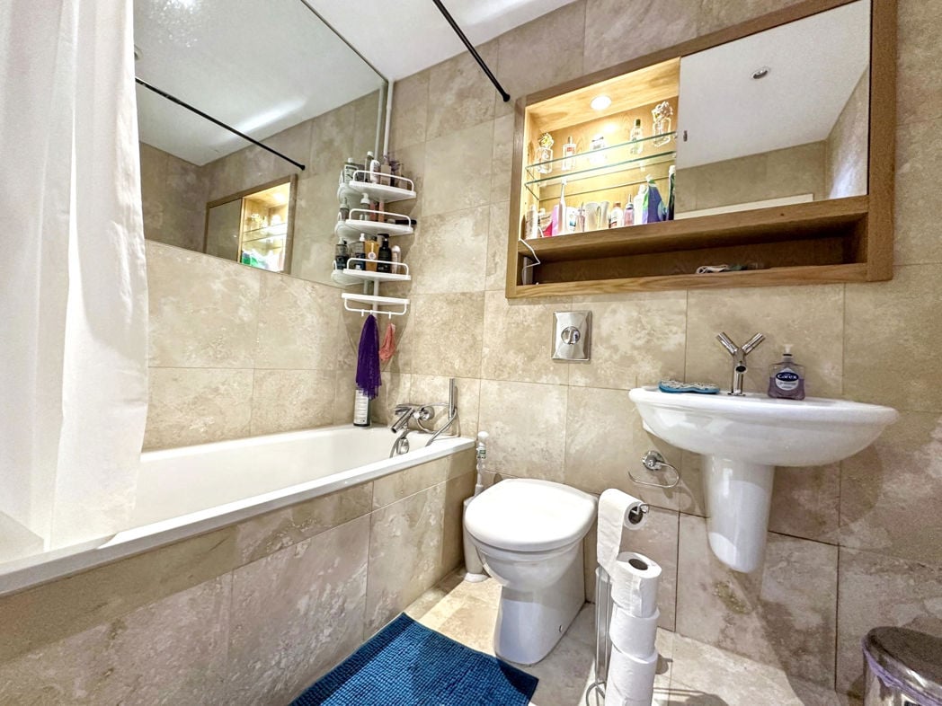 Property image 10 of 13