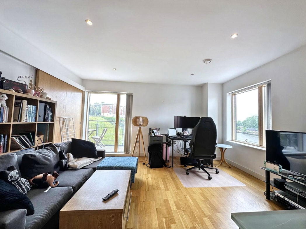 Property image 3 of 13
