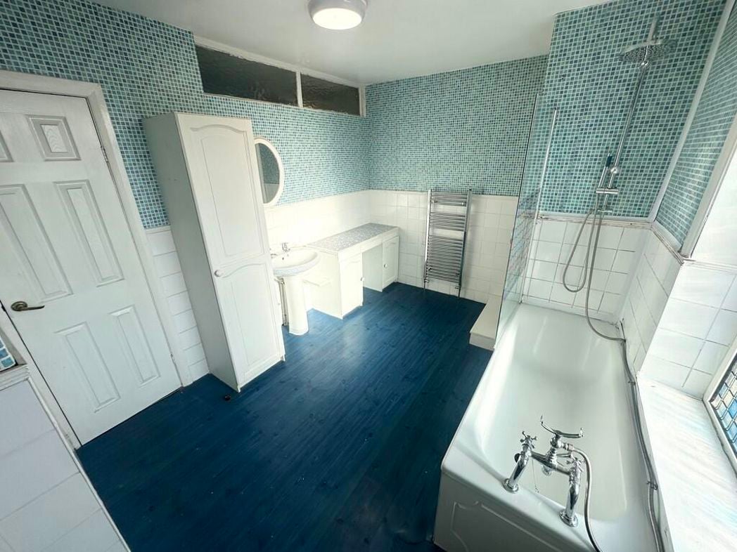 Property image 15 of 26