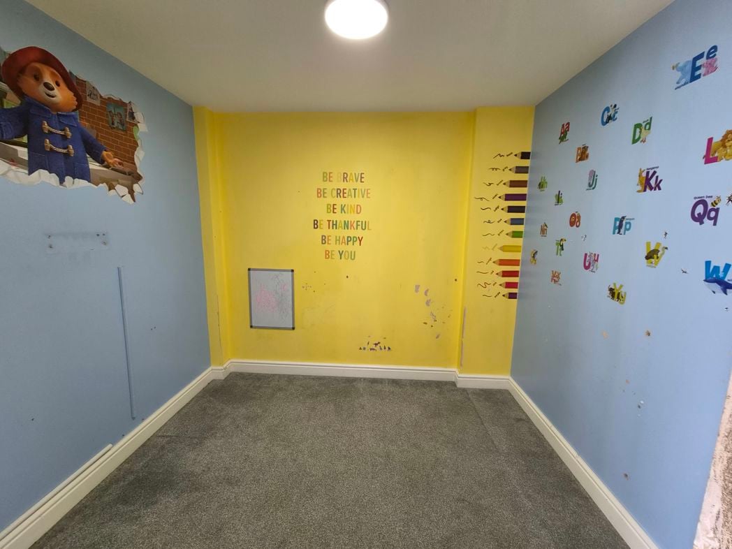 Property image 8 of 21