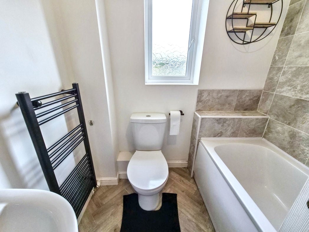 Property image 15 of 21