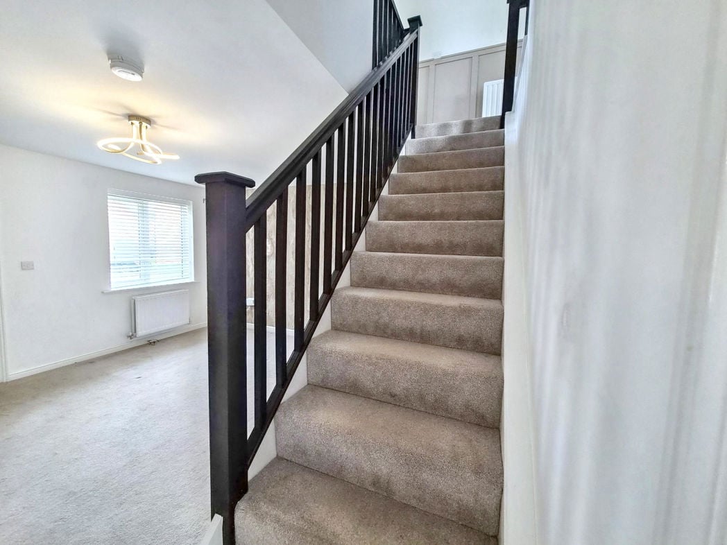Property image 9 of 21