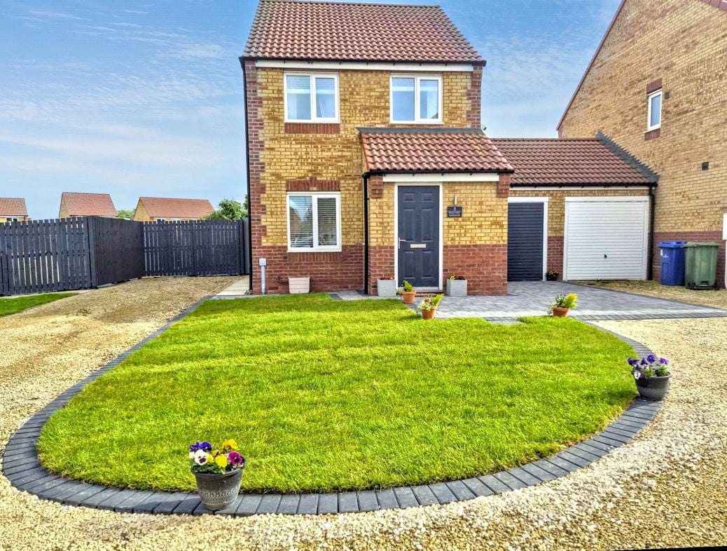 Property image 1 of 21