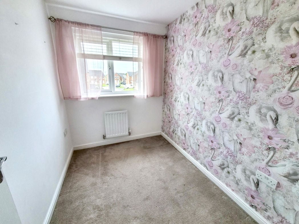 Property image 14 of 21