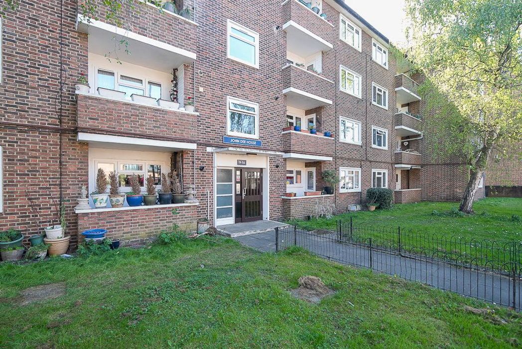 Property image 8 of 8