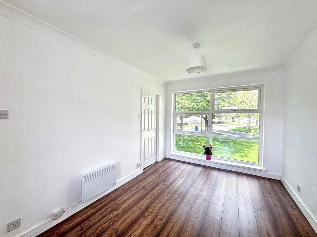 Property image 2 of 11
