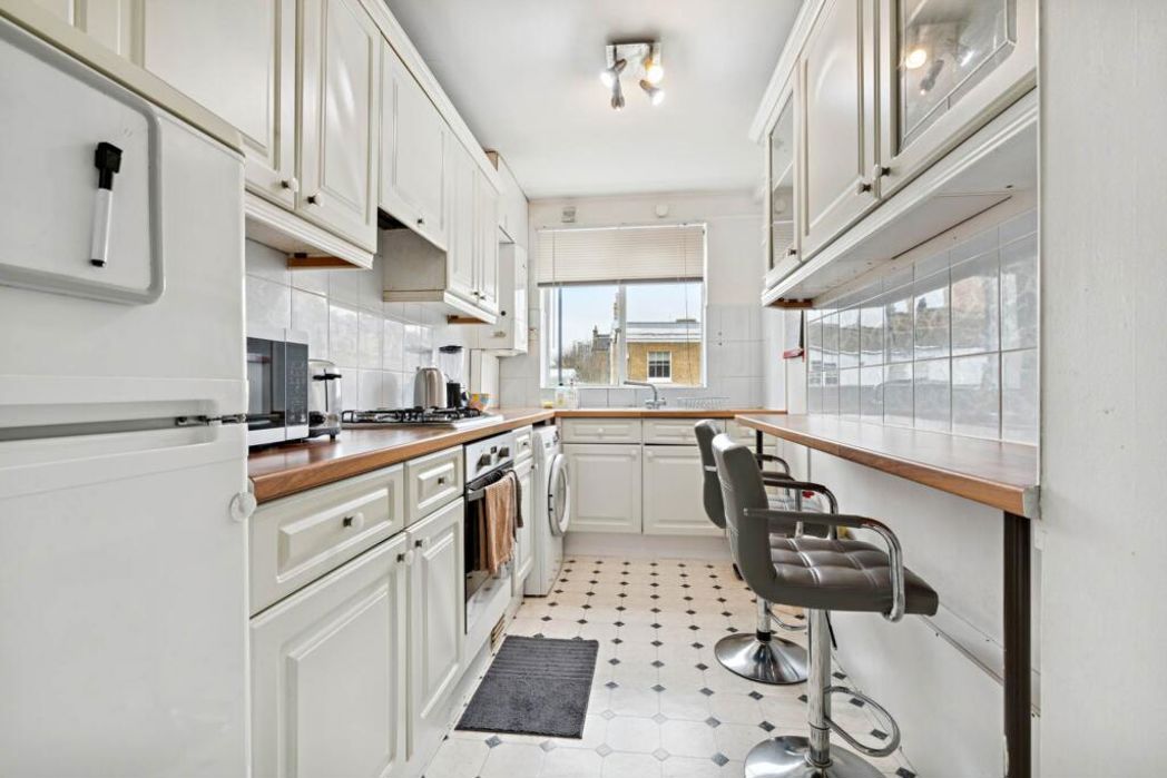 Property image 3 of 8