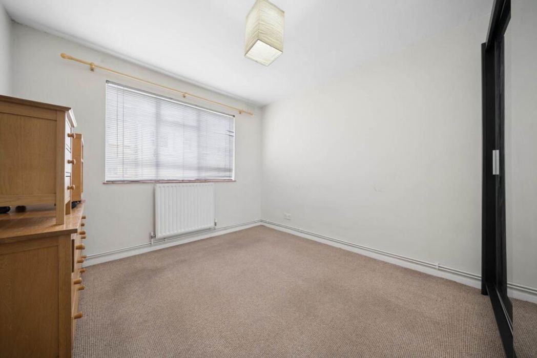 Property image 3 of 9