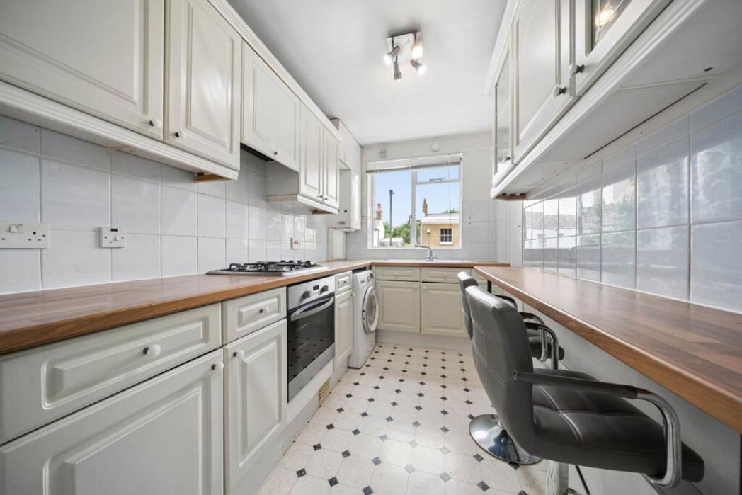 Property image 7 of 9