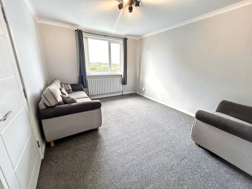 Property image 3 of 8